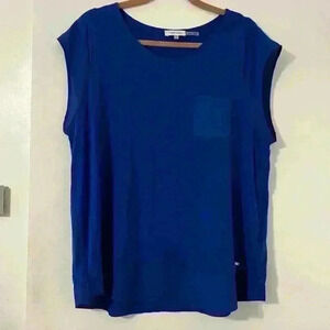Calvin Klein tank for layering. Vibrant color size XL (K102)